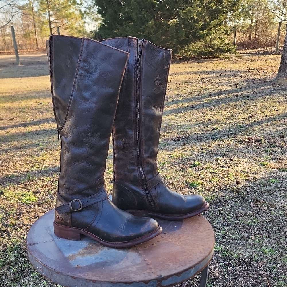 Bed Stu Boots. Sz 8